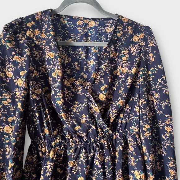 NEW Cipshe Alison Ditsy Floral Peasant Sleeve Mini Dress - Picture 4 of 12